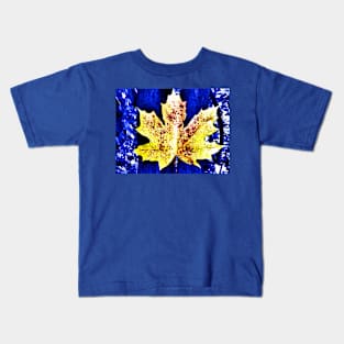 Maple Leaf in Blue Nature Kids T-Shirt